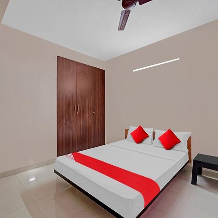 Hotel O Grand Residency Gūduvāncheri Buitenkant foto